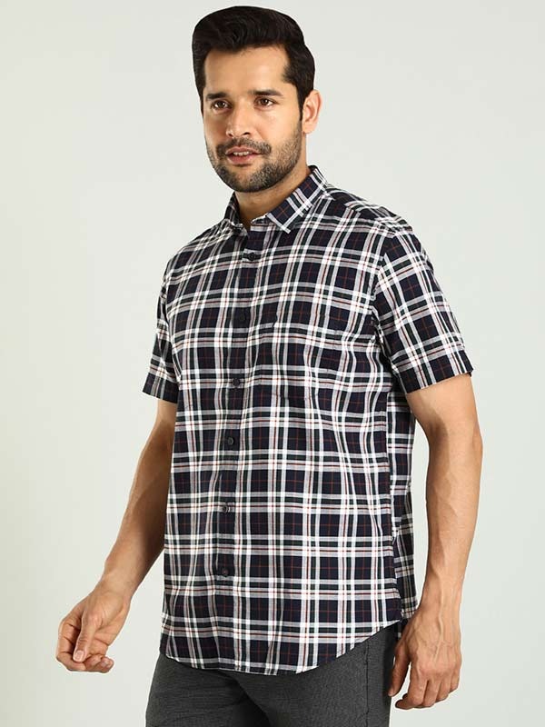 Indian Terrain Men's Regular Fit Half Sleeve Checkered Navy Shirt